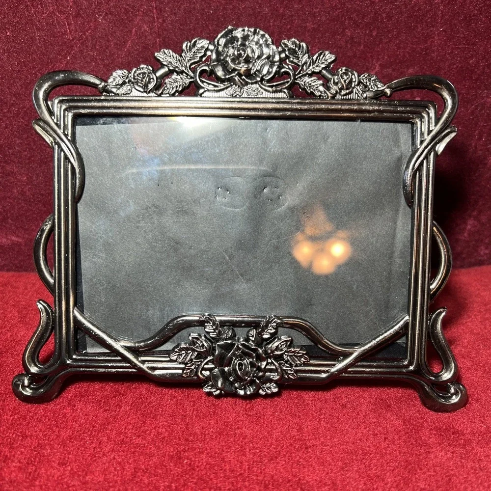 Vintage Ornate Photo Frame metal Art Nouveau Floral Vine‎ 3.5